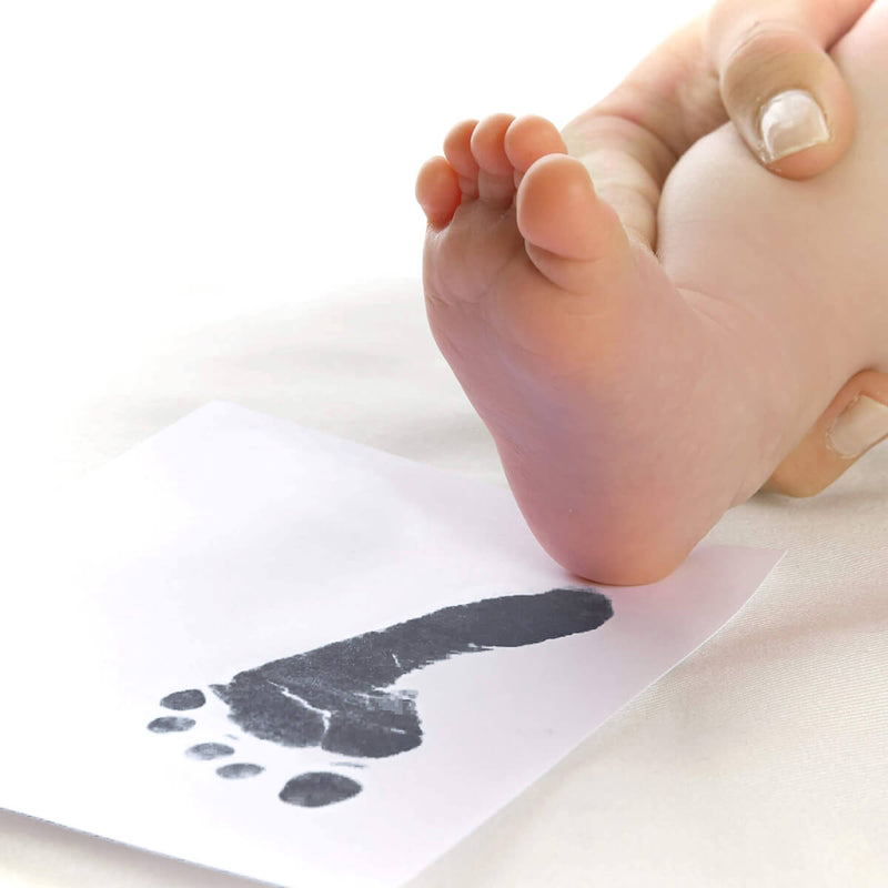 No-Touch Inkless Baby Hand and Footprint Kit | Painless Perfect Prints  Without a Drop of Ink on Your Child | Quick and Easy Two-Step Inkless Print  Kit
